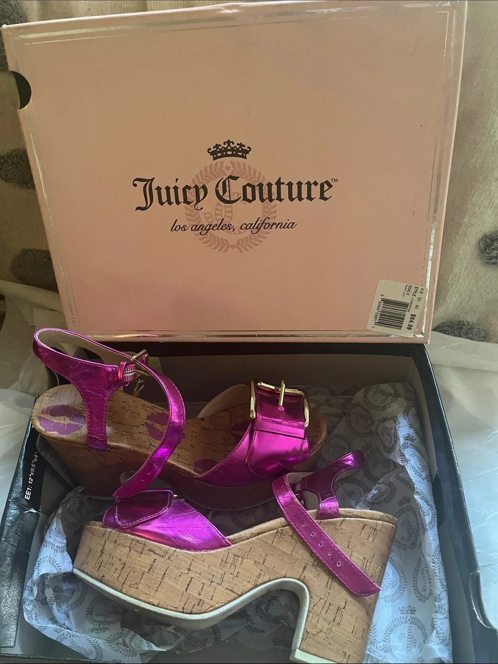 Juicy Couture eye catching